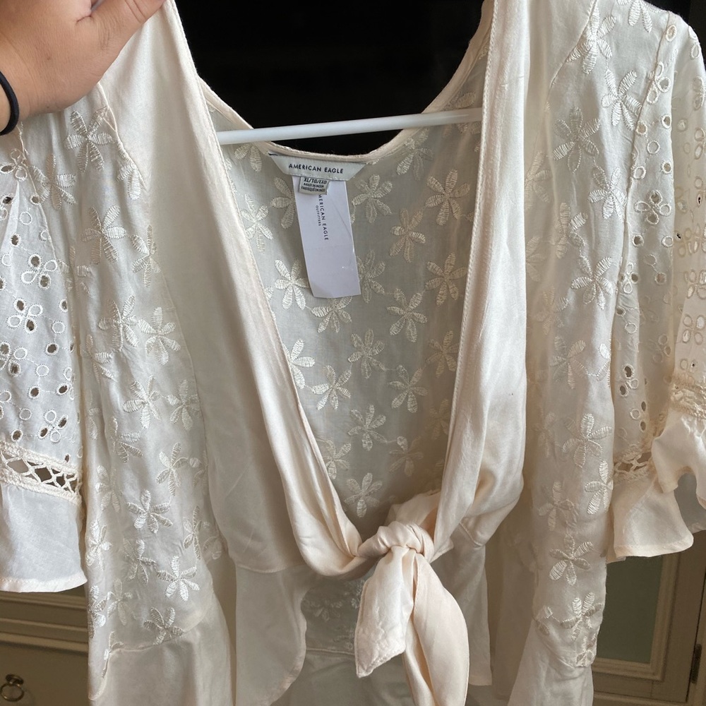 American Eagle Cream Front Tie Shirt